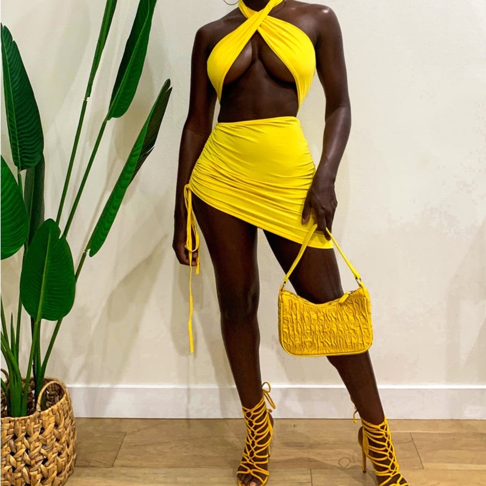 Crossed crop top and skirt set